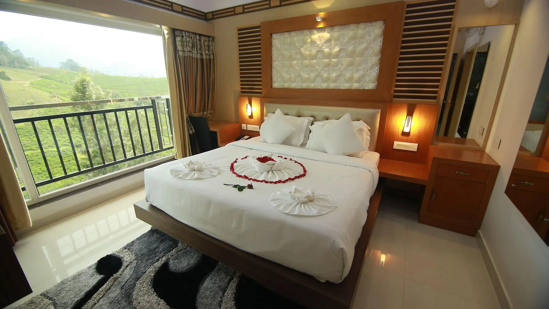 ***** Hotel Parakkat Nature Resorts Munnar India
