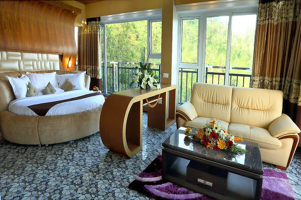 ***** Hotel Parakkat Nature Resorts Munnar India